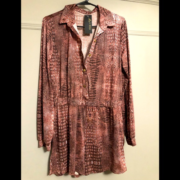 Enhance your curves in this cute Romper. - Picture 1 of 3